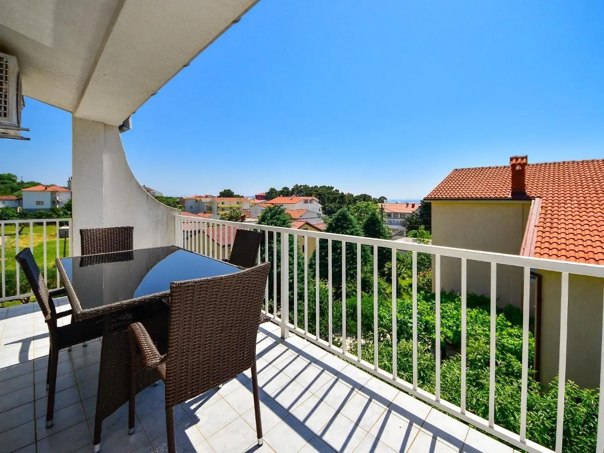 Apartment Fani-4 By Interhome